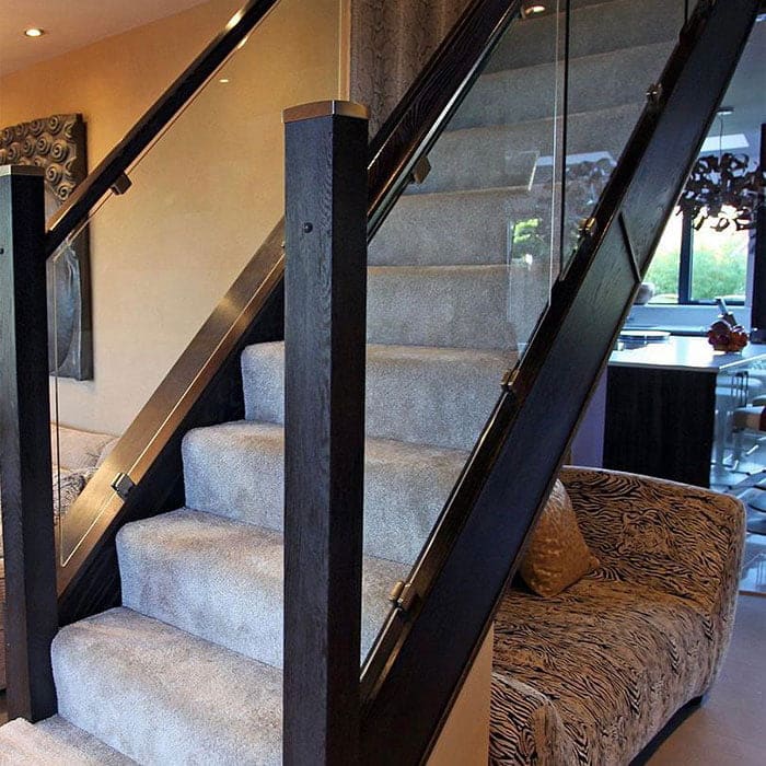 Doubled sided glass staircase balustrade